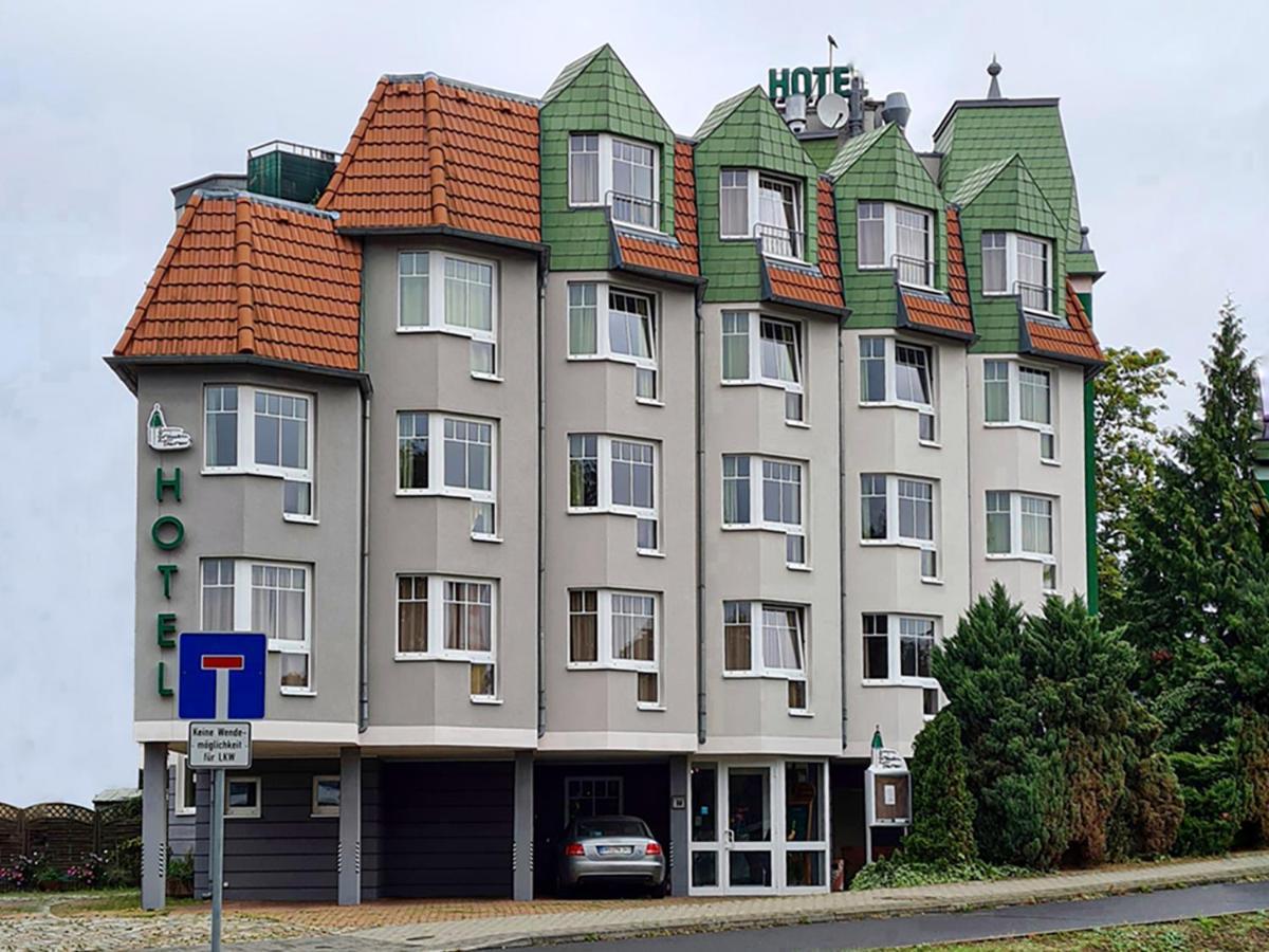 Zum Gruenen Turm Hotel Hohen Neuendorf Exterior foto