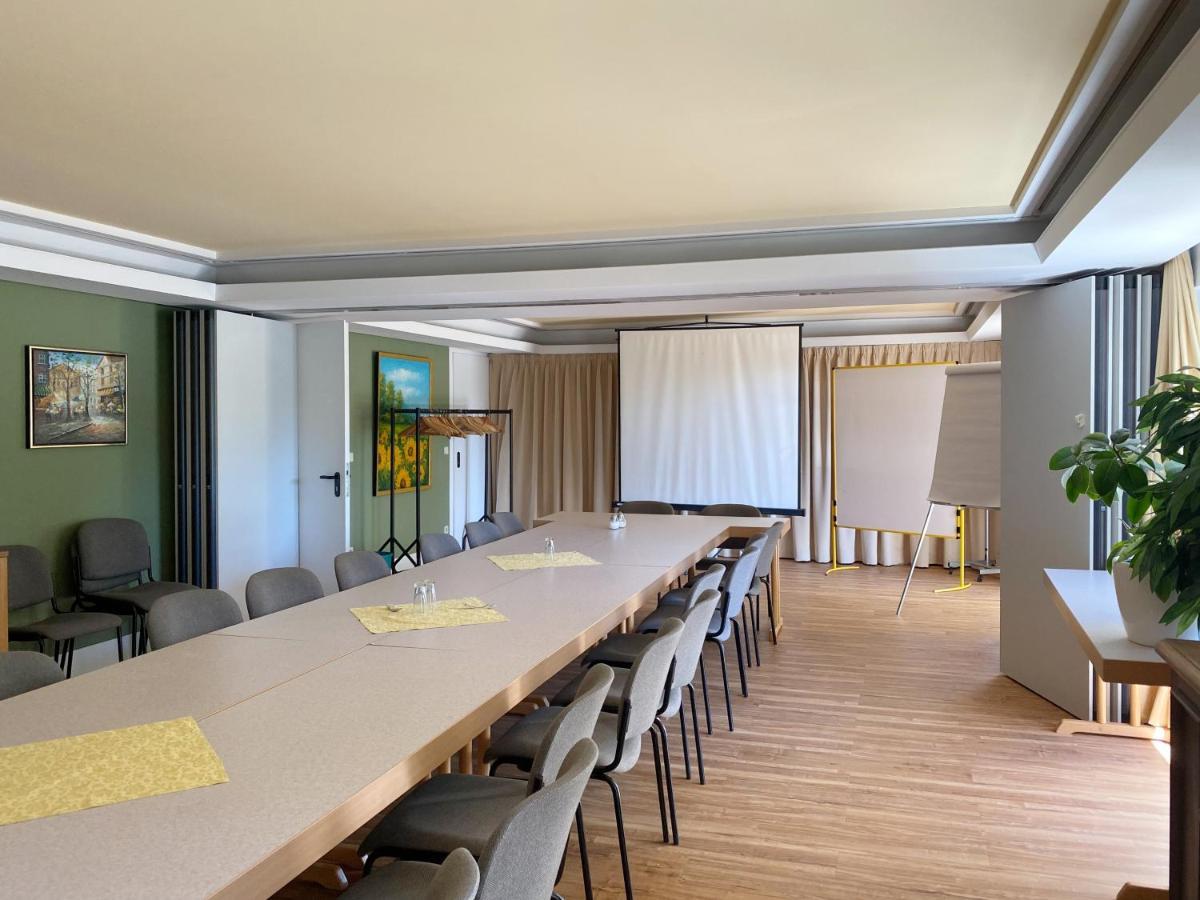 Zum Gruenen Turm Hotel Hohen Neuendorf Exterior foto